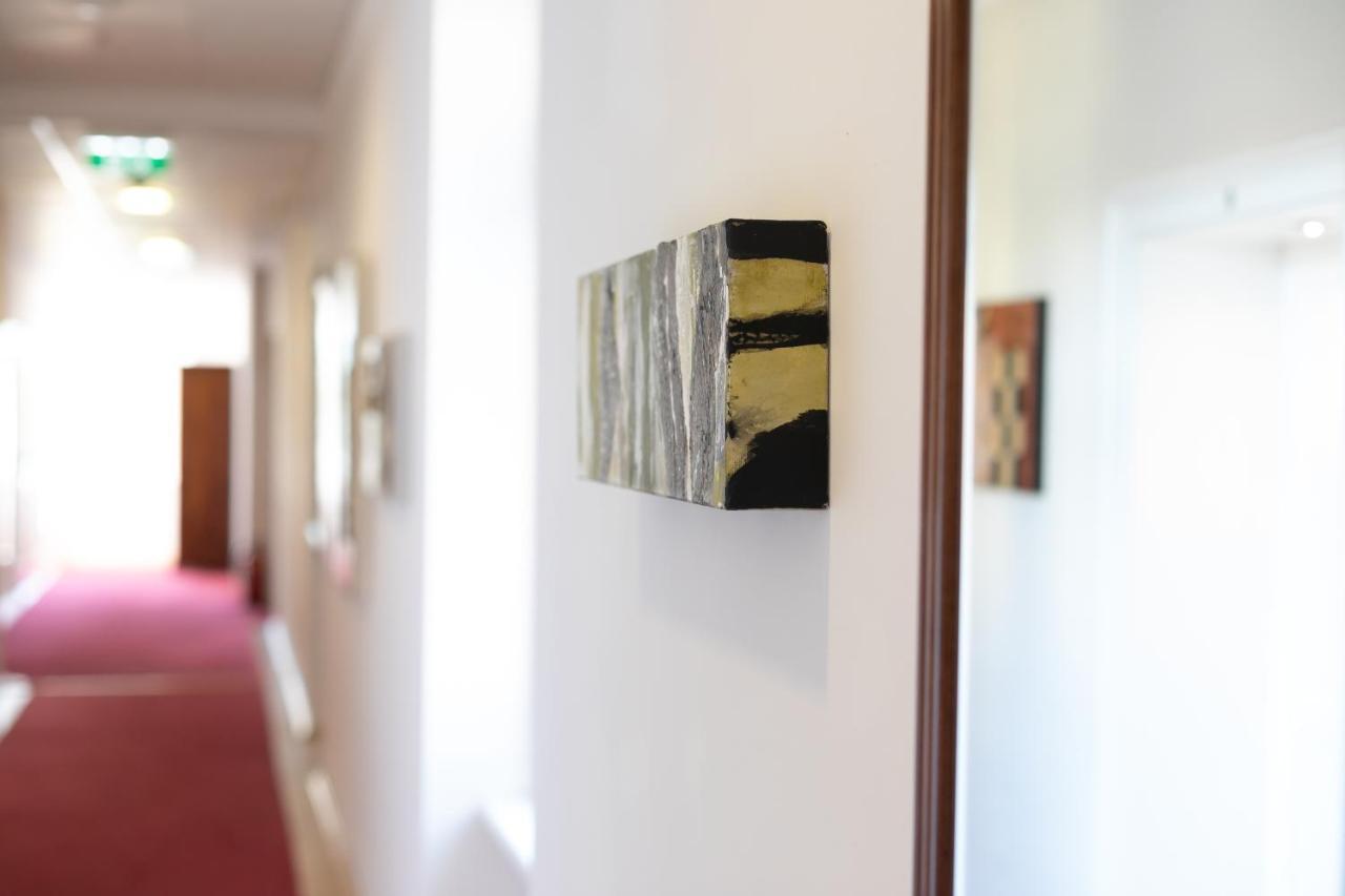 Stadthotel Zur Goldenen Krone Weiz Zewnętrze zdjęcie