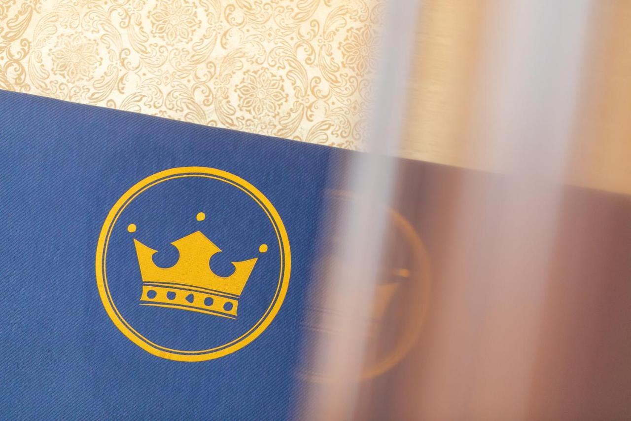 Stadthotel Zur Goldenen Krone Weiz Zewnętrze zdjęcie